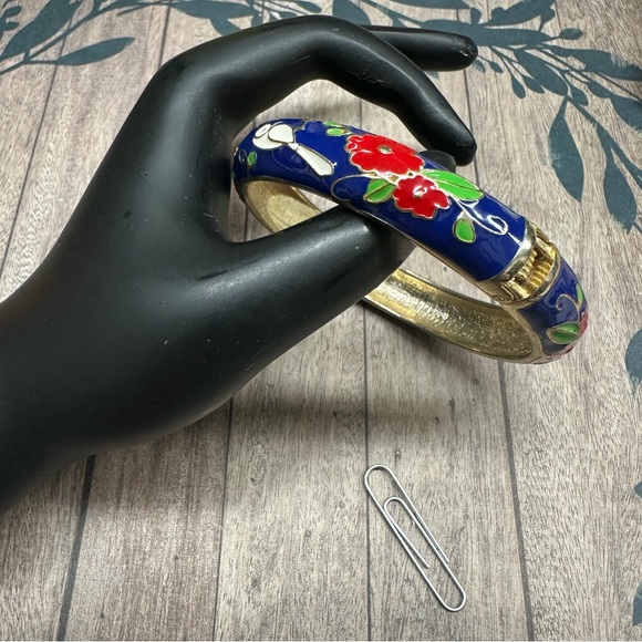 Gold Blue‎ Red White Enameled Hinged Bird Flower Bangle B7 - Picture 2 of 4